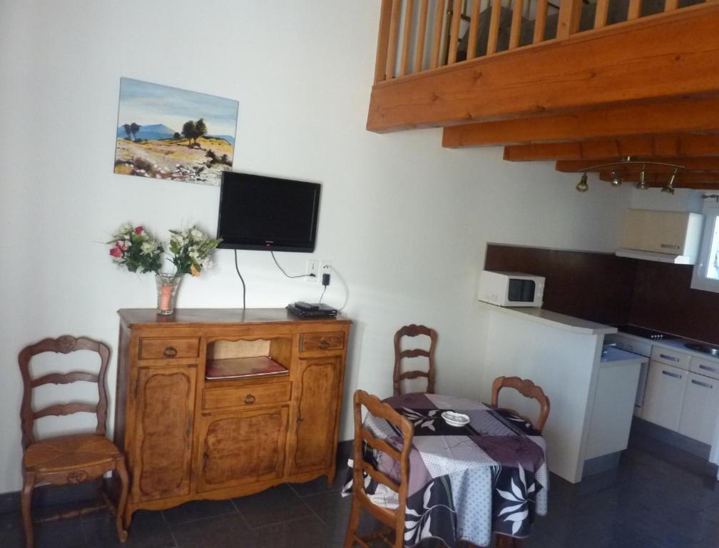 Appart'Hôtel Les Rochers Auriol Zimmer foto